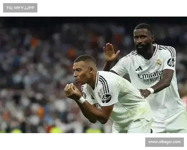 皇马全员配合默契，攻防俱佳